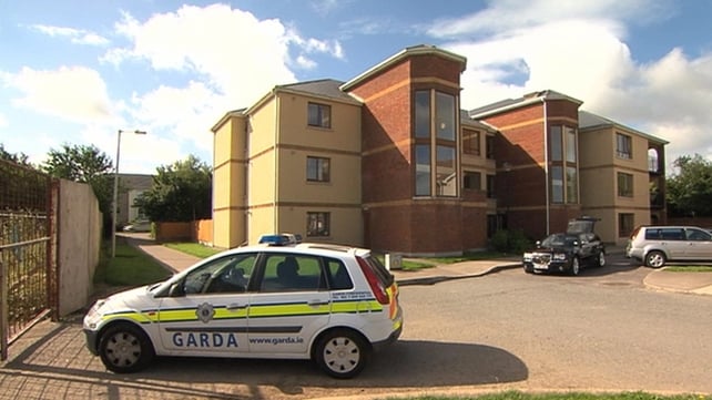 Phone call to emergency services raised the alarm Phone call to emergency services raised the alarm