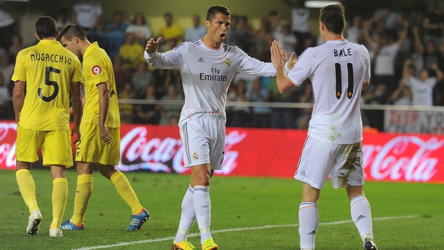 Ronaldo congratulates Gareth Bale following his debut goal