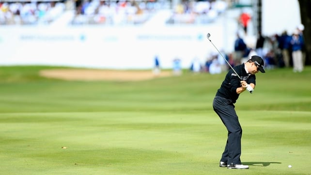 Zach Johnson playing into the 18th en route to victory at the BMW Championship