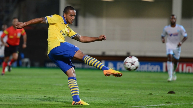 Theo Walcott believes Arsenal can win silverware this season