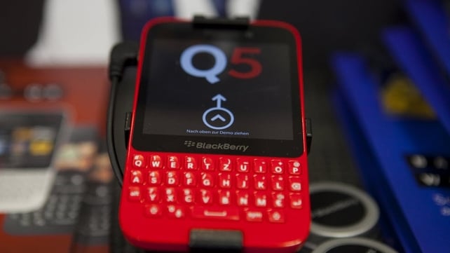 BlackBerry plans to go private in $4.7 billion deal BlackBerry plans to go private in $4.7 billion deal