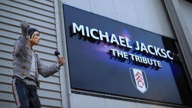The statue of Michael Jackon will be returned to Mohammed Al Fayed