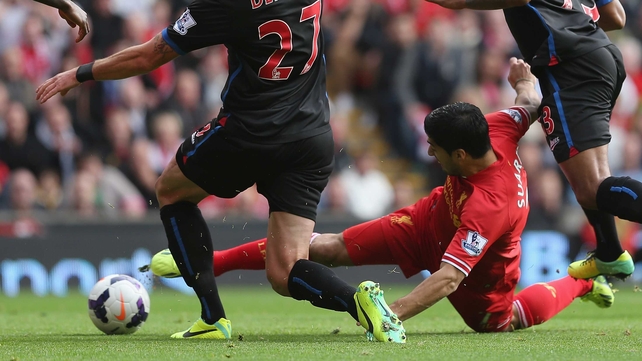 Luis Suarez gave Liverpool the lead in the 14th minute