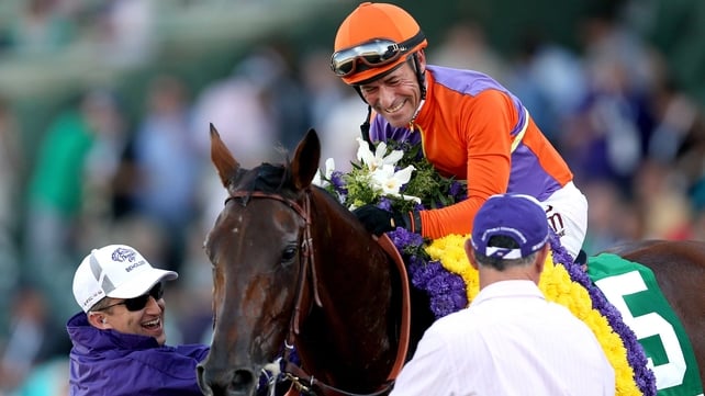 Gary Stevens rode Beholder to victory in the Breeders' Cup Distaff