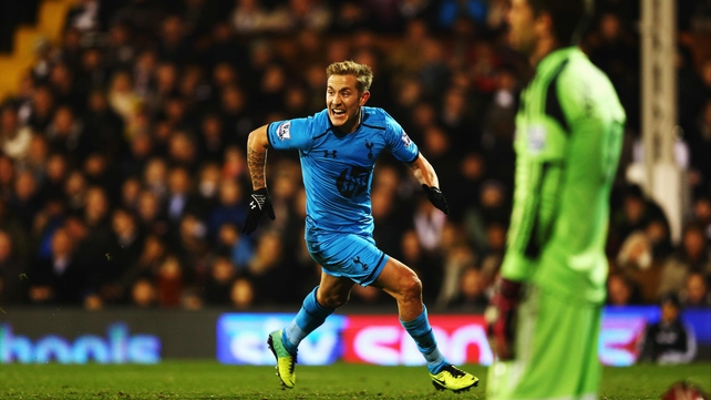 Lewis Holtby celebrates scoring the winner for Spurs