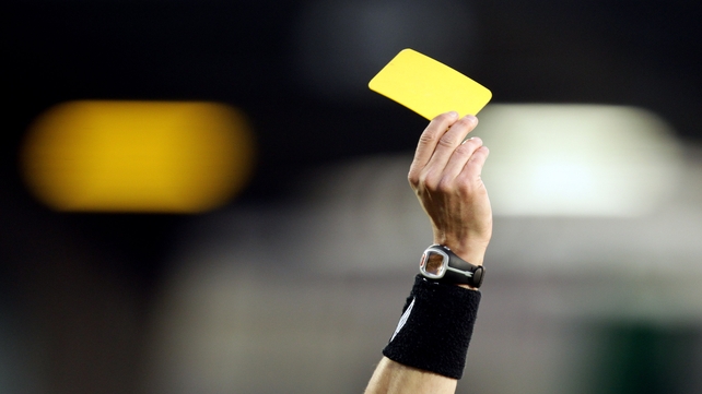 Michel Platini: "I would make it like rugby, punishing the offender with 10 or 15 minutes out of the game"