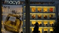 US growth cools in fourth quarter US growth cools in fourth quarter