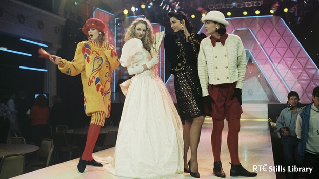 'Late Late Show Fashion Awards' (1989), but who are these models?