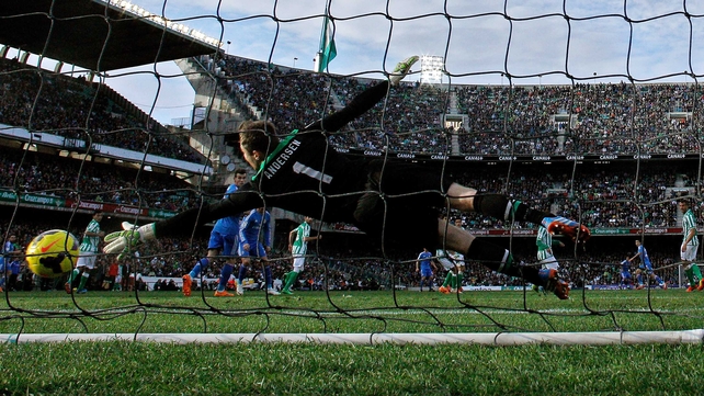 Real Madrid won 5-0 in Seville against Real Betis