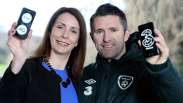 Three Ireland's chief commercial officer Elaine Carey with Robbie Keane at its 4G service launch Three Ireland's chief commercial officer Elaine Carey with Robbie Keane at its 4G service launch