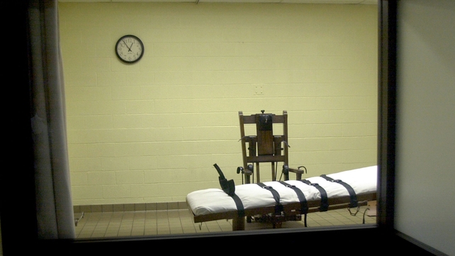 A view of the death chamber from the witness room at the Southern Ohio Correctional Facility A view of the death chamber from the witness room at the Southern Ohio Correctional Facility