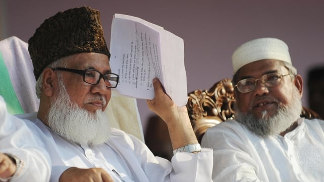 Bangladeshi Jamaat-e-Islami chief Motiur Rahman Nizami (L) attends a rally in Dhaka Bangladeshi Jamaat-e-Islami chief Motiur Rahman Nizami (L) attends a rally in Dhaka