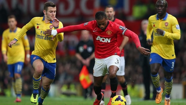 Arsenal and Manchester United meet following disappointing results over the weekend