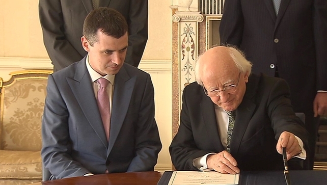 Rónán Ó Domhnaill received his seal of office from President Michael D Higgins Rónán Ó Domhnaill received his seal of office from President Michael D Higgins