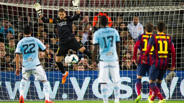 Victor Valdes looks set to miss the World Cup after picking up an injury against Celta Vigo