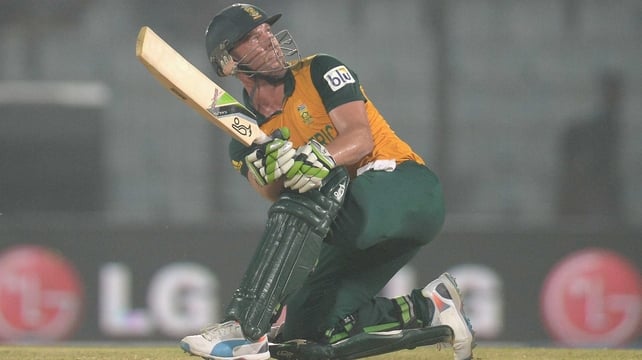 AB de Villiers hit 69 no for South Africa