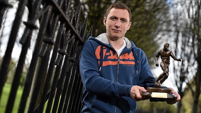 Gary O'Neill: 'I'm accepting the award on behalf of all the players and the staff at Drogheda, who have been great'