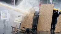 Tear gas fired at May Day protesters in Turkey Tear gas fired at May Day protesters in Turkey