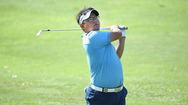 Panuphol 'coconut' Pittayarat leads The Championship