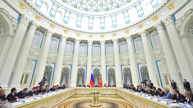 15 Russians and 18 entities have had their assets frozen and have been banned from travelling 15 Russians and 18 entities have had their assets frozen and have been banned from travelling