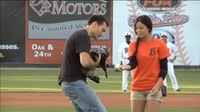 RTÉ News: Hero cat 'pitches' at baseball game (Courtesy of Jukin Media) RTÉ News: Hero cat 'pitches' at baseball game (Courtesy of Jukin Media)