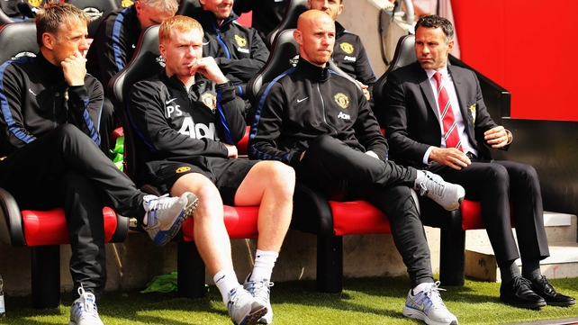 Paul Scholes (2nd l) served as an assistant to interim Manchester United manager Ryan Giggs, along with Phil Neville and Nicky Butt