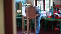 Vótáil sna fothoghcháin íseal go maith. Vótáil sna fothoghcháin íseal go maith.