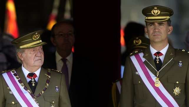 King Juan Carlos and Prince Felipe attending a military ceremony in El Escorial King Juan Carlos and Prince Felipe attending a military ceremony in El Escorial