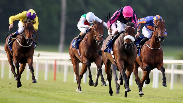 Majestic Queen romps home for victory