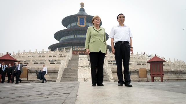 Angela Merkel and Chinese Premier Li Keqiang in front of the Temple of Heaven in Beijing Angela Merkel and Chinese Premier Li Keqiang in front of the Temple of Heaven in Beijing