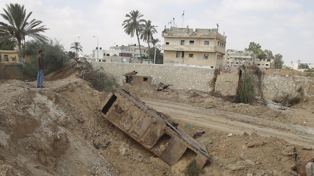 Fighting in Gaza has left over 2,000 people dead Fighting in Gaza has left over 2,000 people dead