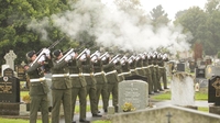 Hundreds attend State funeral of Albert Reynolds Hundreds attend State funeral of Albert Reynolds