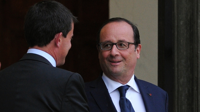 President Hollande ordered the Prime Minister to form a new cabinet 'consistent with the direction he has set for the country' President Hollande ordered the Prime Minister to form a new cabinet 'consistent with the direction he has set for the country'
