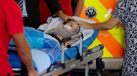 Doctors prepare Ashya King for proton treatment Doctors prepare Ashya King for proton treatment
