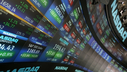A tale of two Wall Streets as record highs early in the week give way to losses by Thursday A tale of two Wall Streets as record highs early in the week give way to losses by Thursday