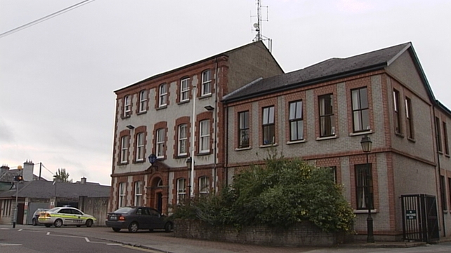 A man brought a suspect device to gardaí in Mullingar A man brought a suspect device to gardaí in Mullingar