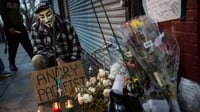 No charges for NYC officer in chokehold death No charges for NYC officer in chokehold death