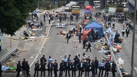 Police clear Hong Kong protest camps Police clear Hong Kong protest camps
