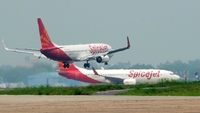 India's SpiceJet resumes flights after fuel row India's SpiceJet resumes flights after fuel row