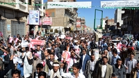 Yemen Shia militia fire in air to disperse protest Yemen Shia militia fire in air to disperse protest