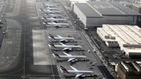 Dubai overtakes Heathrow as top global airport Dubai overtakes Heathrow as top global airport