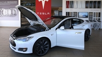 Car battery maker sues Apple for allegedly poaching staff Car battery maker sues Apple for allegedly poaching staff