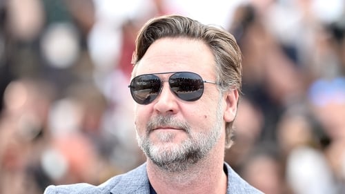 Russell Crowe returns to The Late Late Show Russell Crowe returns to The Late Late Show