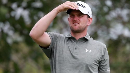 Bubba Watson takes lead with six-under 66 in first round