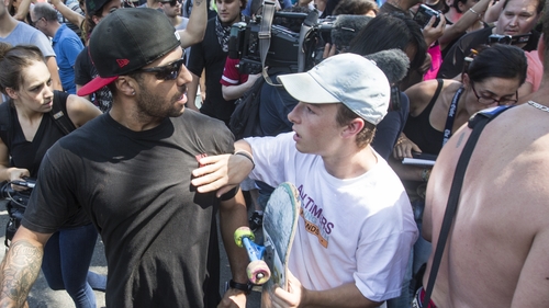 Thousands protest at far-right 'free speech' rally Thousands protest at far-right 'free speech' rally