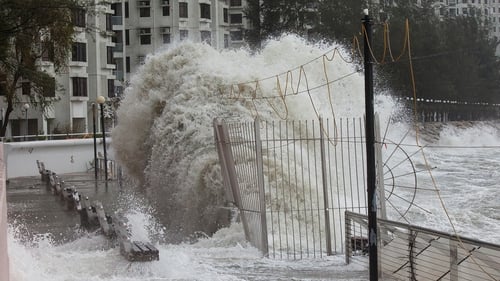 Typhoon Hato batters southern China killing at least four Typhoon Hato batters southern China killing at least four