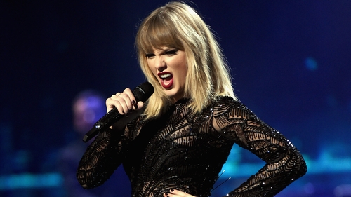 Swift shakes off copyright lawsuit as "ridiculous" Swift shakes off copyright lawsuit as "ridiculous"