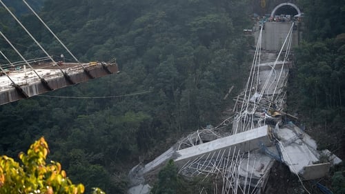 Collapse of Colombian bridge kills workers