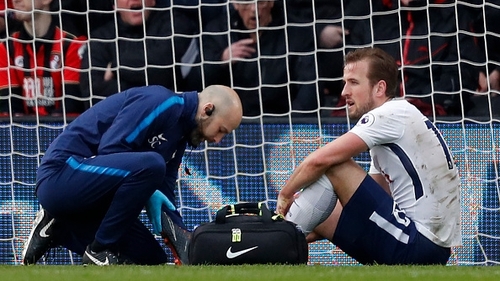 Harry Kane suffers apparent ankle injury in Tottenham's game at Bournemouth Harry Kane suffers apparent ankle injury in Tottenham's game at Bournemouth