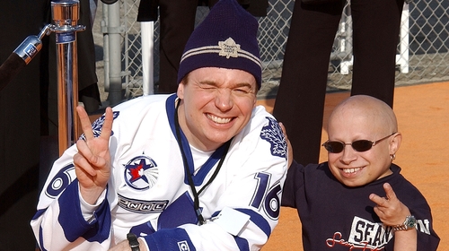 Mike Myers hails Verne Troyer a 'beacon of positivity' Mike Myers hails Verne Troyer a 'beacon of positivity'